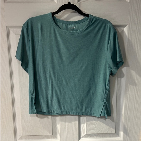 3 Old Navy Women's Cropped Short Sleeve Tees - Gray, Lavender, Green - Picture 10 of 13